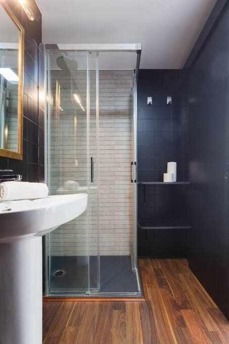 Apartamento Para 4 Con Terraza En El Centro Girona Dış mekan fotoğraf